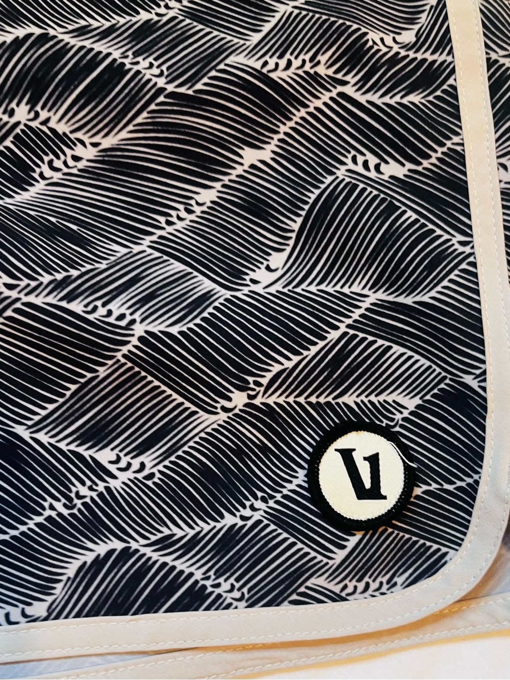 Vuori Men's Navy and White Wave Print Board Shorts